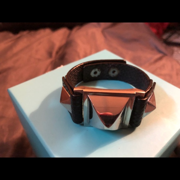 Vince Camuto large stud wrist cuff - Picture 2 of 6